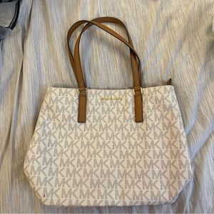 Michael Kors shoulder bag purse